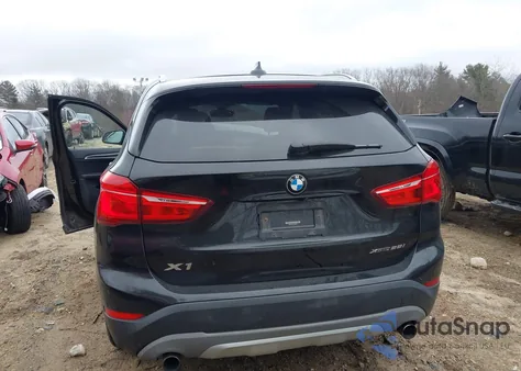 2018 BMW X1 xDrive28I z USA, uszkodzony, nr VIN WBXHT3C30J3H30756